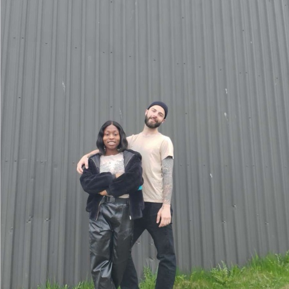 Meet your Posher, Audrey - Picture 3 of 3